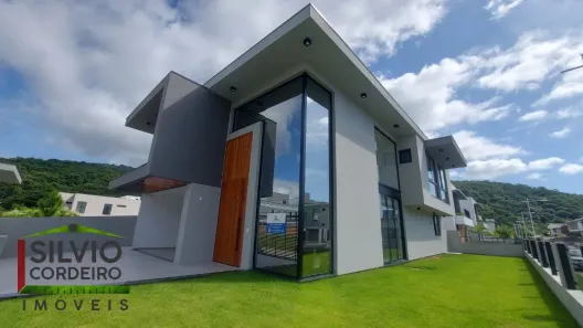 Casa com 3 Quartos à venda, 311m² no Rio Tavares, Florianópolis