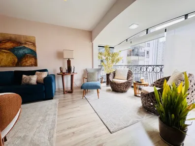 Apartamento com 3 Quartos para alugar, 135m² no Moema, São Paulo