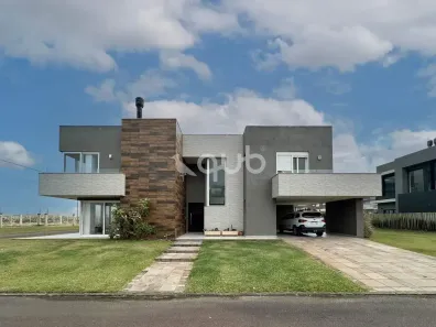 Sobrado com 4 Quartos à venda, 266m² no Atlântida-Sul, Osório