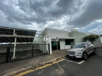 Ponto Comercial para alugar, 281m² no Tabajaras, Uberlândia