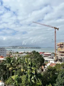 Apartamento com 2 Quartos à venda, 64m² no Praia Comprida, São José