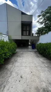 Casa com 3 Quartos à venda, 250m² no Jardim Londrina, São Paulo