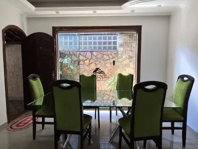 Casa com 4 Quartos à venda, 250m² no Jardim Brasília, Betim