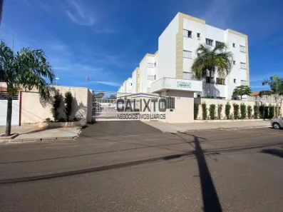 Apartamento com 2 Quartos à venda, 49m² no Chácaras Tubalina e Quartel, Uberlândia
