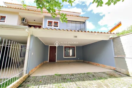Casa com 3 Quartos à venda, 185m² no Cavalhada, Porto Alegre