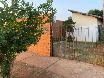 Casa com 2 Quartos à venda, 41m² no Jardim Roberto Selmi Dei, Araraquara