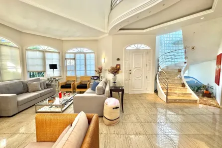 Casa com 4 Quartos à venda, 377m² no Jurerê, Florianópolis