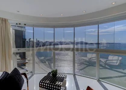 Apartamento com 4 Quartos para alugar, 223m² no Centro, Balneário Camboriú