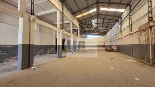 Galpão/Depósito/Armazém à venda, 3700m² no Jardim, Santo André