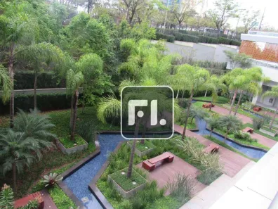 Sala Comercial para alugar, 220m² no Green Valley Alphaville, Barueri