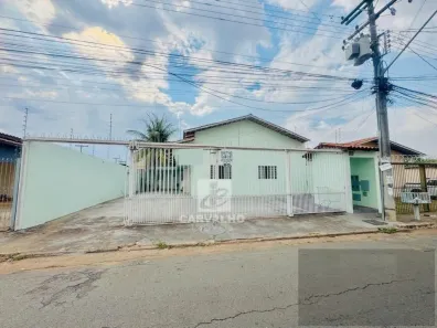 Casa com 8 Quartos à venda, 240m² no Setor Bueno, Goiânia