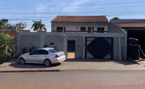 Sobrado com 5 Quartos à venda, 216m² no Vila Ipiranga, Campo Grande