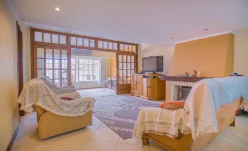 Casa com 3 Quartos à venda, 351m² no Medianeira, Porto Alegre