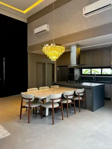 Casa de Condomínio com 3 Quartos à venda, 205m² no Ribeirão do Lipa, Cuiabá