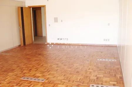 Sala Comercial para alugar, 82m² no Exposição, Caxias do Sul