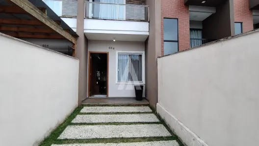 Sobrado com 2 Quartos à venda, 75m² no Santa Catarina, Joinville