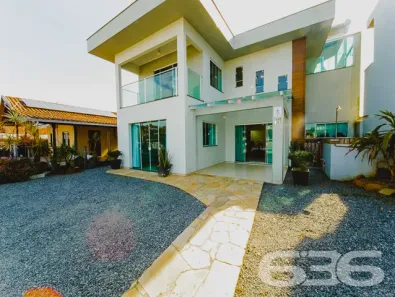 Sobrado com 4 Quartos à venda, 260m² no Costeira, Balneário Barra do Sul