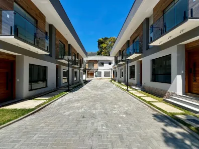Casa de Condomínio com 3 Quartos à venda, 120m² no Alto, Teresópolis