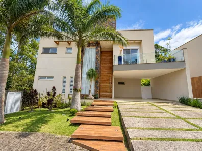 Casa de Condomínio com 3 Quartos para alugar, 380m² no Cézar de Souza, Mogi das Cruzes