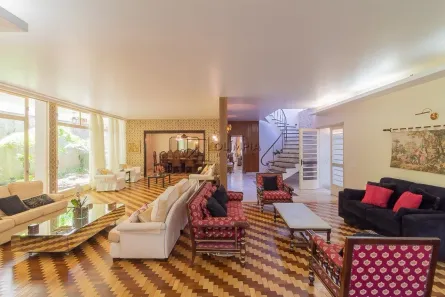 Casa com 5 Quartos para alugar, 600m² no Vila Nova Conceição, São Paulo