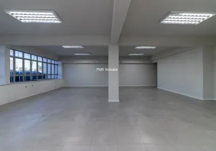 Prédio Comercial com 4 Quartos para alugar, 1200m² no Canindé, São Paulo
