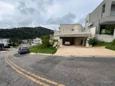 Casa de Condomínio com 3 Quartos para alugar, 280m² no Alphaville, Santana de Parnaíba