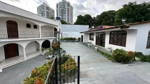 Casa com 5 Quartos para alugar, 900m² no Dom Pedro I, Manaus