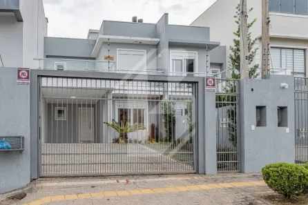 Sobrado com 3 Quartos à venda, 150m² no Dom Feliciano, Gravataí