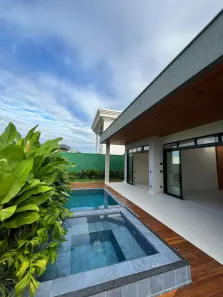Casa de Condomínio com 4 Quartos à venda, 226m² no Cidade Alpha, Eusébio