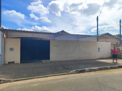 Casa com 2 Quartos para venda ou aluguel, 110m² no Laura Moreira, Boa Vista