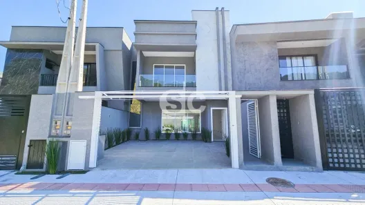 Sobrado com 3 Quartos à venda, 178m² no São Francisco de Assis, Camboriú