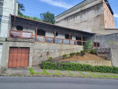 Casa com 3 Quartos à venda, 156m² no Bom Pastor, Juiz de Fora