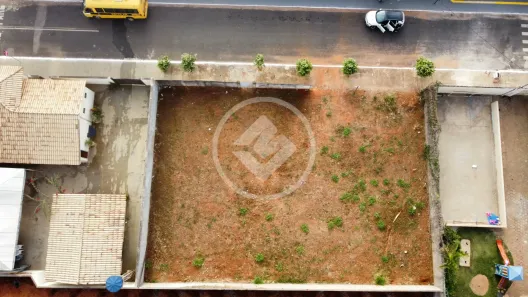 Lote/Terreno à venda, 645m² no Centro, Hidrolândia