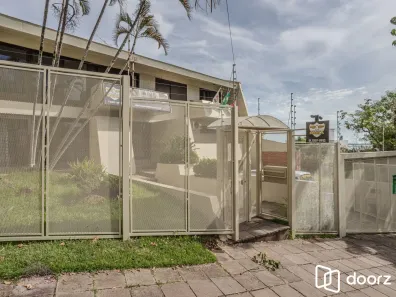 Casa com 3 Quartos à venda, 250m² no Menino Deus, Porto Alegre