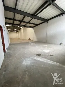 Galpão/Depósito/Armazém à venda, 715m² no Vila Palmares, Santo André