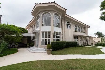Casa com 5 Quartos para alugar, 380m² no Jardim Everest, São Paulo
