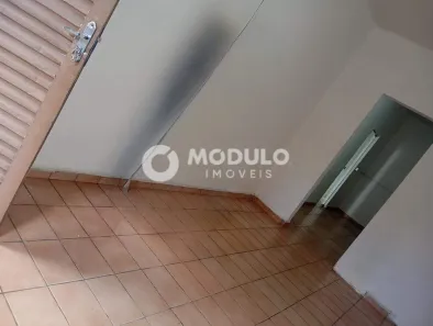 Casa com 3 Quartos à venda, 150m² no Presidente Roosevelt, Uberlândia