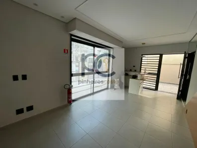 Sala Comercial para alugar, 180m² no Vila Olímpia, São Paulo