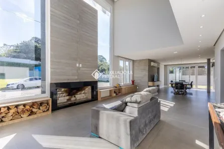 Casa de Condomínio com 3 Quartos para alugar, 297m² no , Nova Santa Rita
