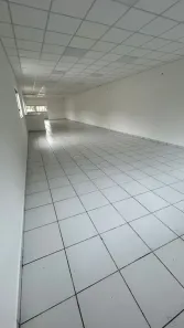 Prédio Comercial para alugar, 200m² no Jardim Imperial, São José dos Campos