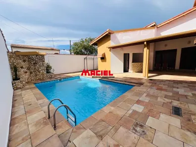 Casa com 4 Quartos à venda, 373m² no Jardim Amália, Caçapava