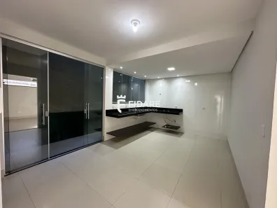 Casa com 1 Quarto para alugar, 50m² no Vila Guilhermina, Montes Claros
