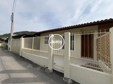 Casa com 2 Quartos para alugar, 70m² no Sambaqui, Florianópolis