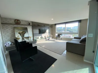Casa com 3 Quartos à venda, 347m² no Jardim Sabará, Porto Alegre