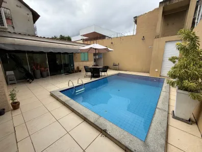 Casa com 3 Quartos à venda, 215m² no Dom Pedro I, Manaus