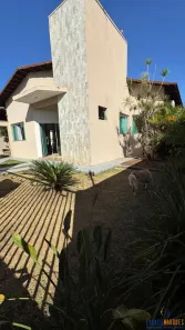 Casa com 3 Quartos à venda, 250m² no Jardim Presidente, Goiânia