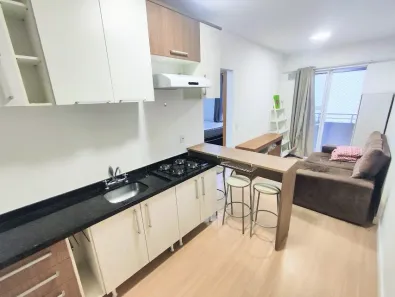 Apartamento com 2 Quartos para alugar, 43m² no Centro, Curitiba