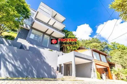 Casa de Condomínio com 5 Quartos à venda, 436m² no Vila Progresso, Niterói