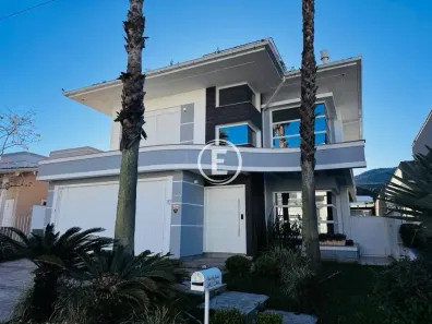 Casa com 3 Quartos à venda, 444m² no Pedra Branca, Palhoça