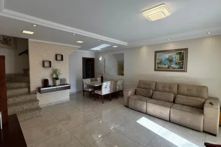 Sobrado com 3 Quartos à venda, 225m² no Vila Metalúrgica, Santo André